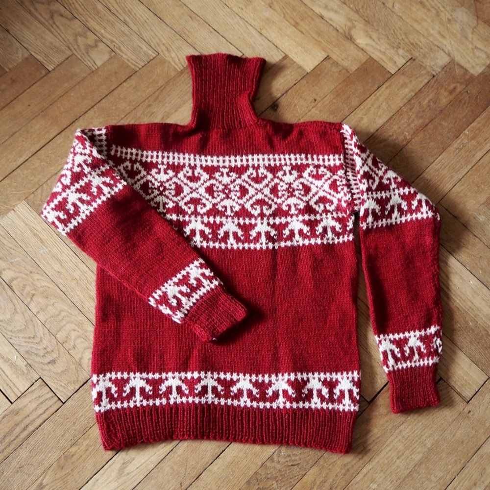 Vintage Hand Knit Wool Mushroom Sweater / Amanita Mushroom Nordic Pattern